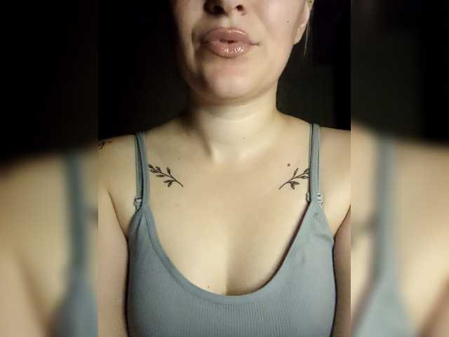 Diana1998 live cam on BongaCams