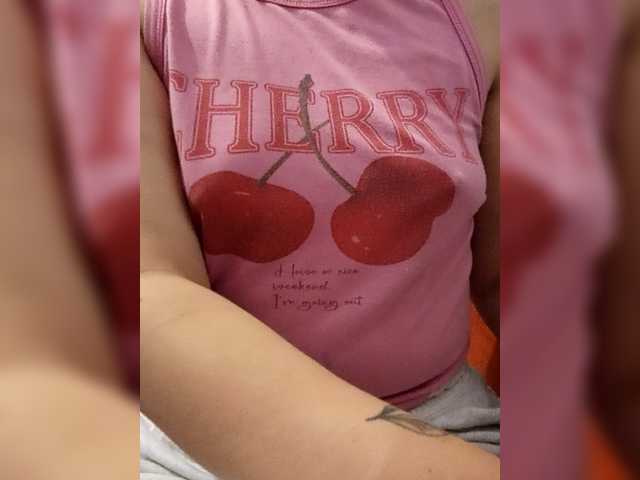 Diana1998 live cam on BongaCams