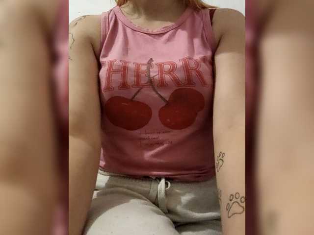 Diana1998 live cam on BongaCams