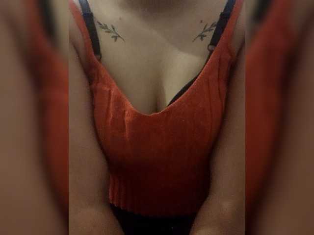 Diana1998 live cam on BongaCams