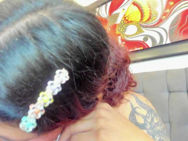Aleja-Machado live cam on BongaCams