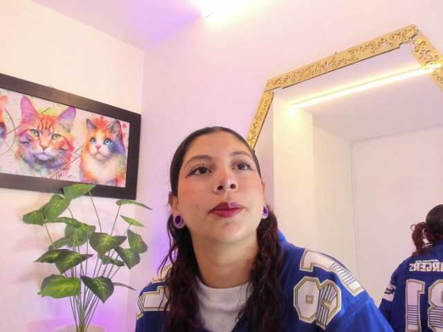 Aleja-Machado live cam preview