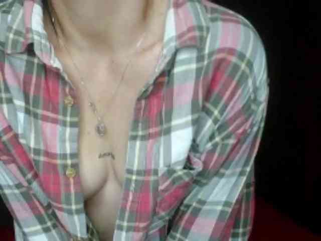 Velvet-Naughty webcam