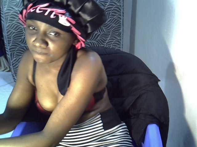 Sexycleymmie live cam on BongaCams