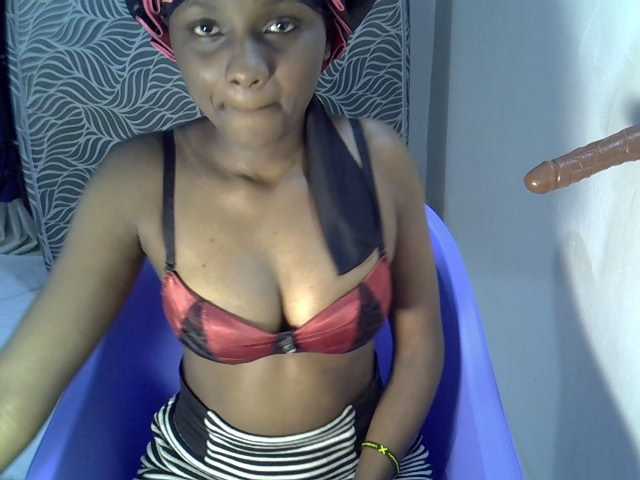 Sexycleymmie live cam on BongaCams