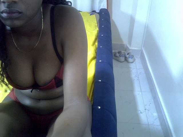 Sexycleymmie live cam on BongaCams