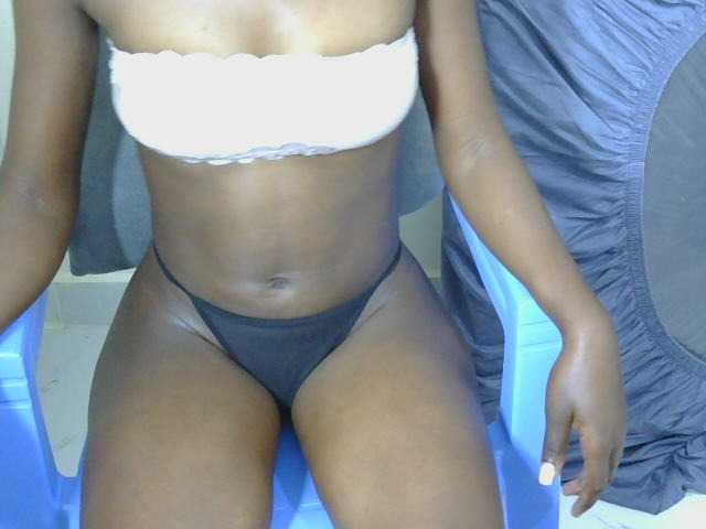 Sexycleymmie live cam on BongaCams