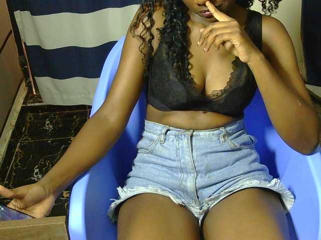 Sexycleymmie live cam on BongaCams