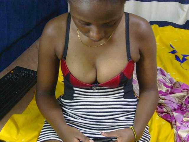 Sexycleymmie live cam on BongaCams