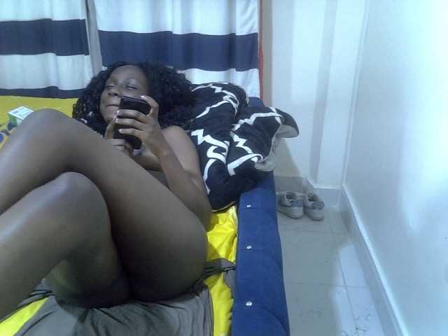 Sexycleymmie live cam on BongaCams
