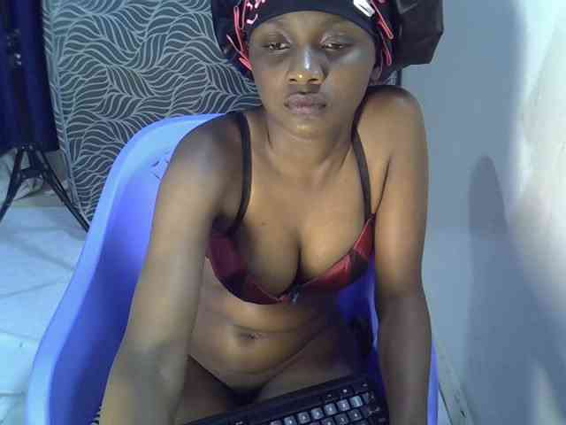 Sexycleymmie webcam