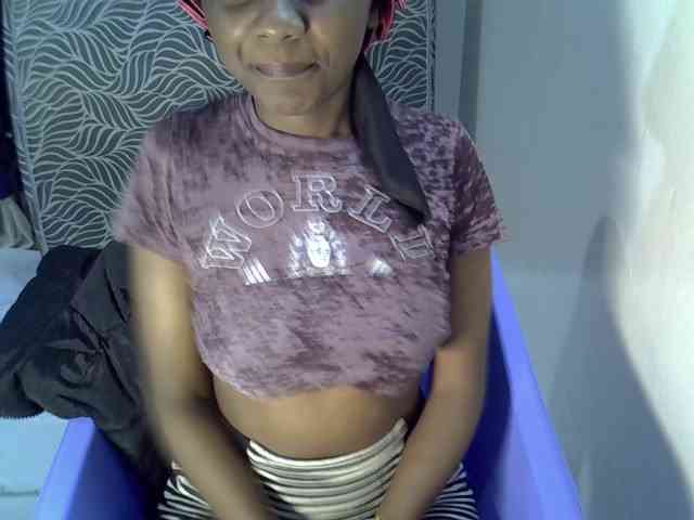 Sexycleymmie webcam