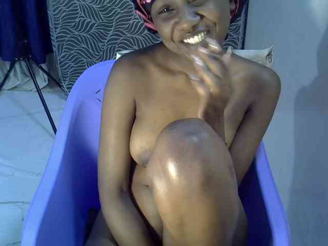 Sexycleymmie webcam