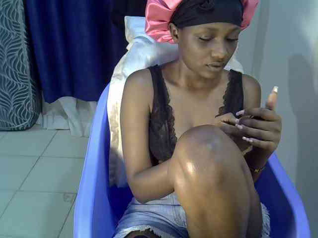Sexycleymmie webcam