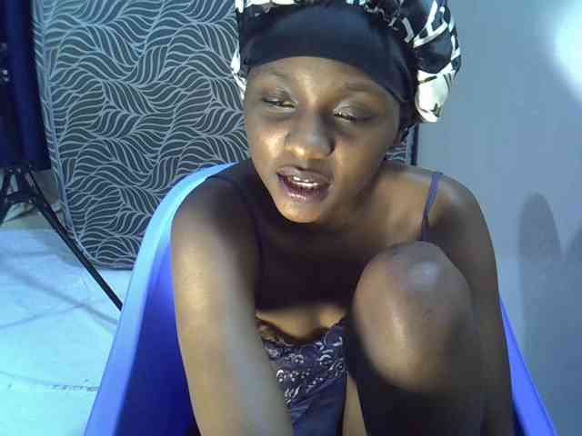 Sexycleymmie webcam