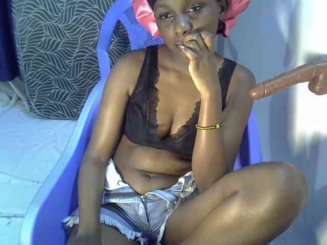 Sexycleymmie webcam