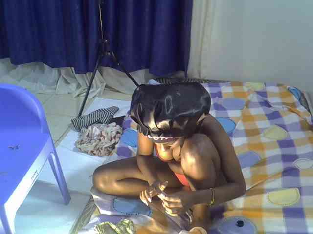 Sexycleymmie webcam