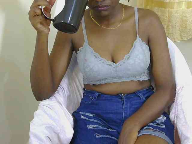 Sexycleymmie webcam