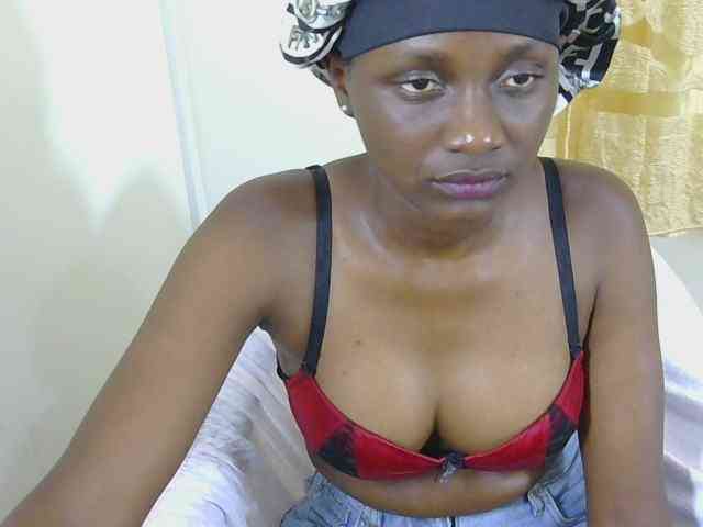Model: Sexycleymmie