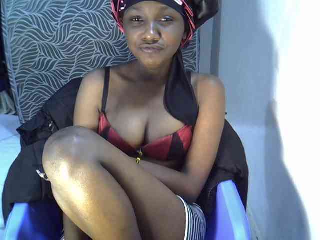 Sexycleymmie webcam