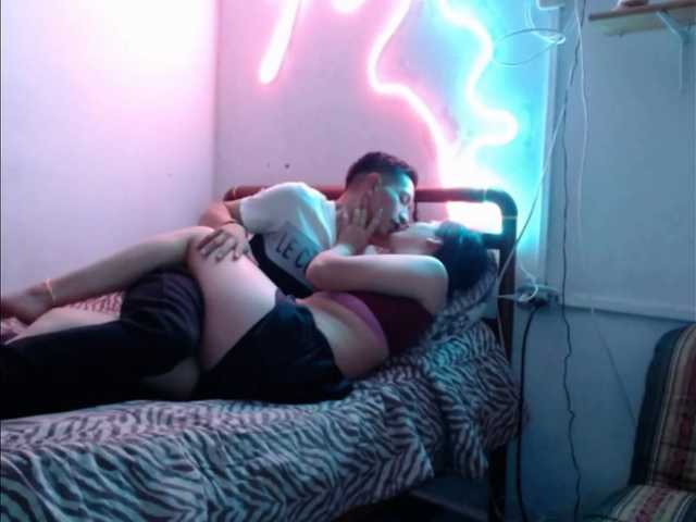 Zackyzoey live cam on BongaCams