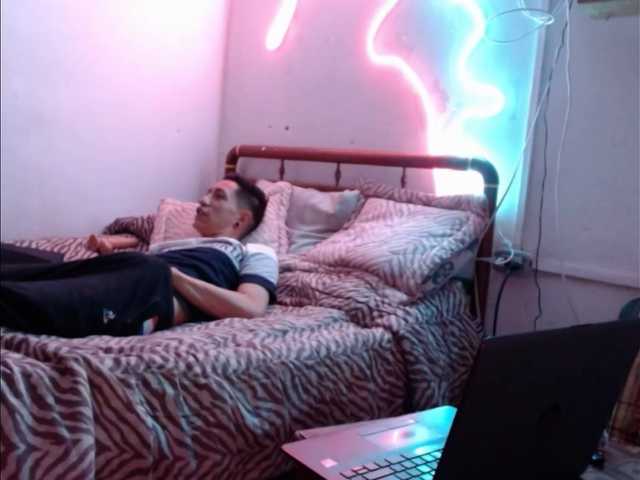 Zackyzoey webcam