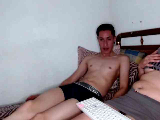 Zackyzoey webcam