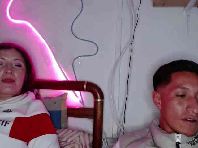 Zackyzoey webcam