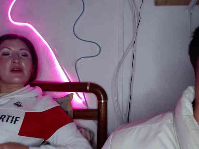 Zackyzoey webcam