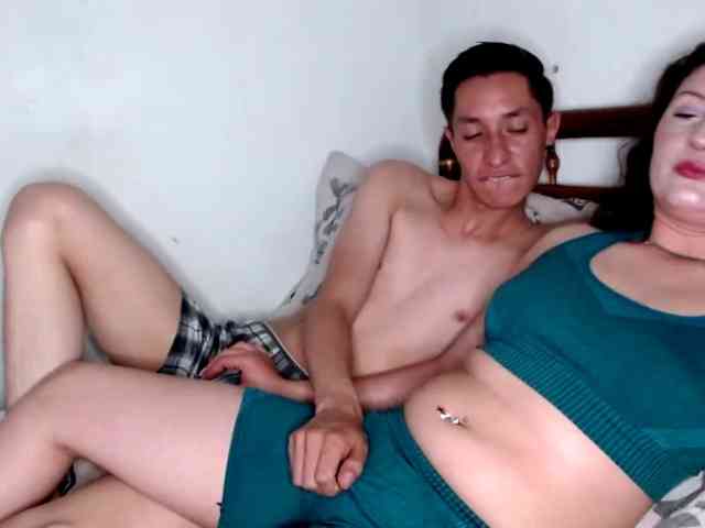 Zackyzoey webcam