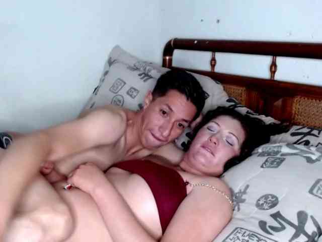 Zackyzoey webcam
