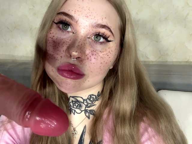 ClarenceKiesewetter live cam on BongaCams