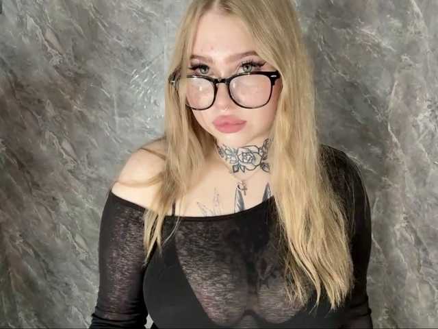 ClarenceKiesewetter live cam on BongaCams