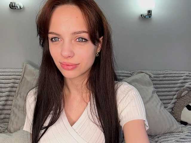 AguedaGrams live cam on BongaCams
