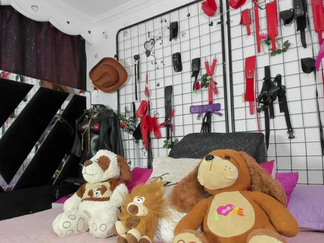 Antonellasalcedo live cam on BongaCams