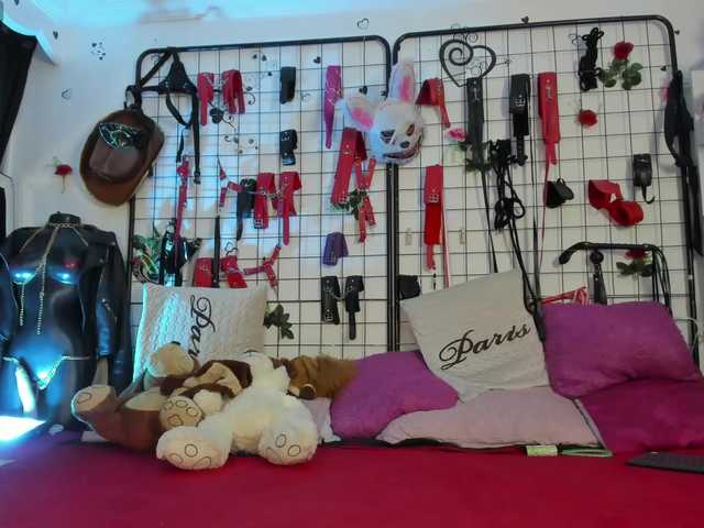 Antonellasalcedo live cam on BongaCams