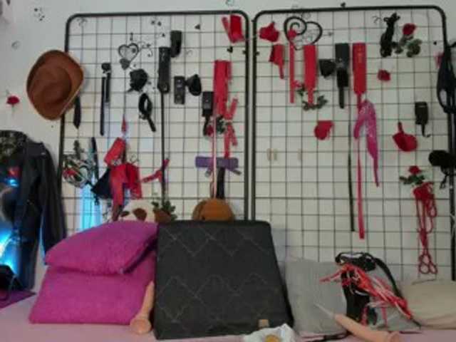 Antonellasalcedo live cam on BongaCams