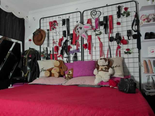 Antonellasalcedo live cam on BongaCams