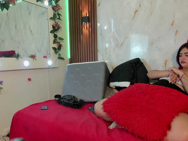 Antonellasalcedo live cam on BongaCams