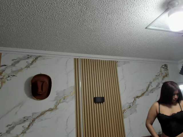 Antonellasalcedo live cam on BongaCams