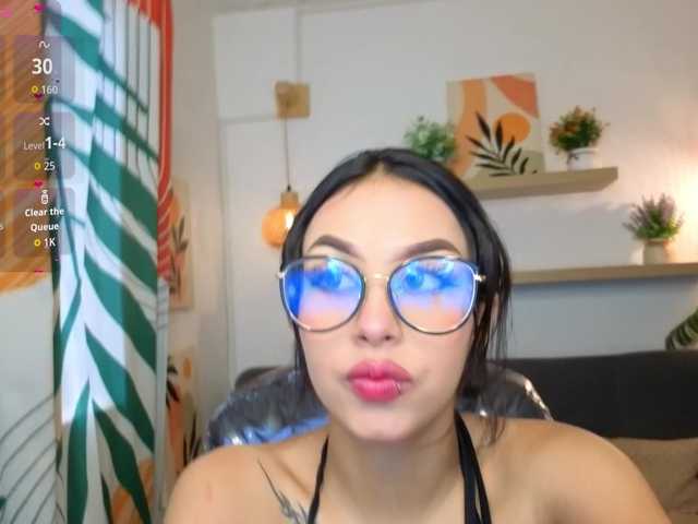 LunaRosse live cam on BongaCams