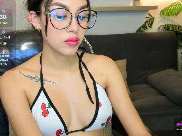 LunaRosse live cam on BongaCams