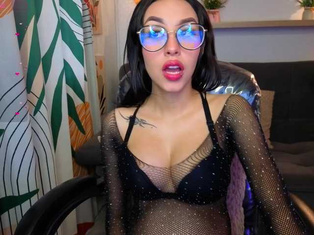 LunaRosse live cam on BongaCams