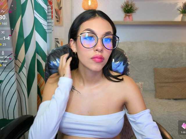 LunaRosse live cam on BongaCams