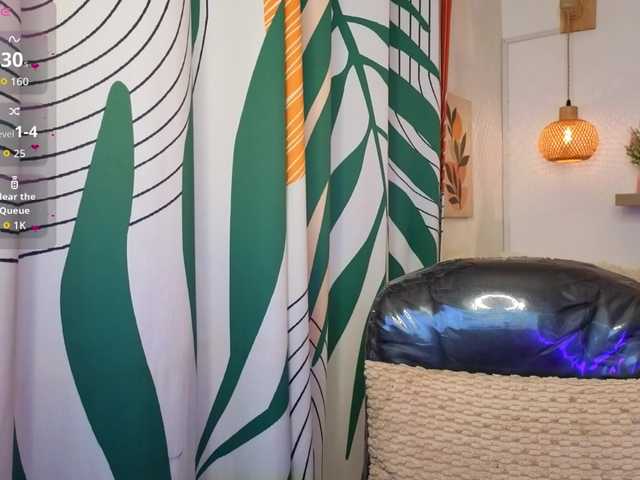 LunaRosse live cam on BongaCams