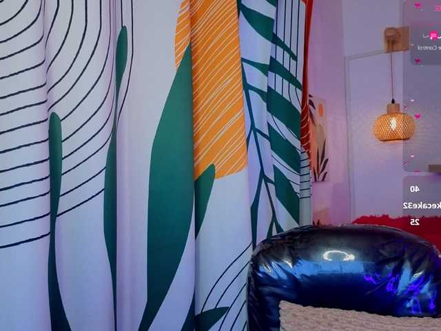 LunaRosse live cam on BongaCams