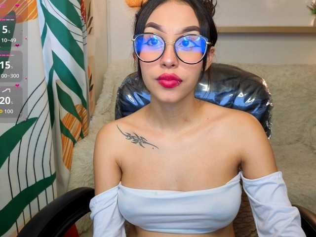 LunaRosse live cam on BongaCams