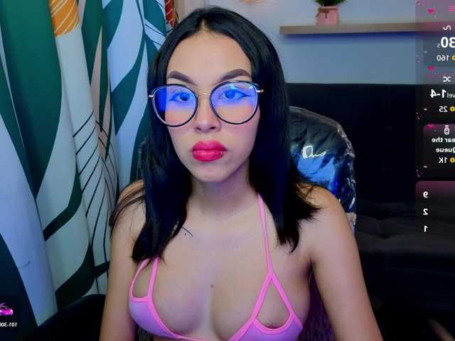 LunaRosse live cam on BongaCams