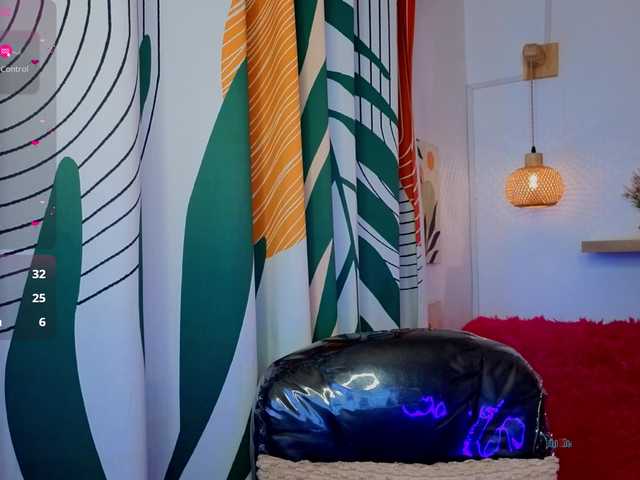 LunaRosse live cam on BongaCams
