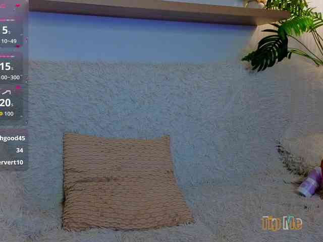 LunaRosse webcam